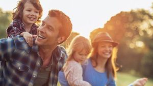 happy-family-01-818963714-1079071